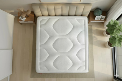 Pack lit complet 160x200 cm - Matelas + Sommier Beige (en kit) + 2 oreillers + Couette - Le Cosy