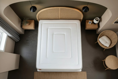 Pack lit complet 140x190 cm - Matelas + Sommier Beige + 2 oreillers + Couette - Le Raffiné